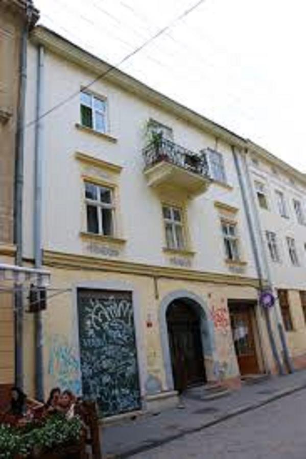Квартира Подобово Біля Площі Ринок Вулиця Староєврейська 17 Lviv Exterior foto